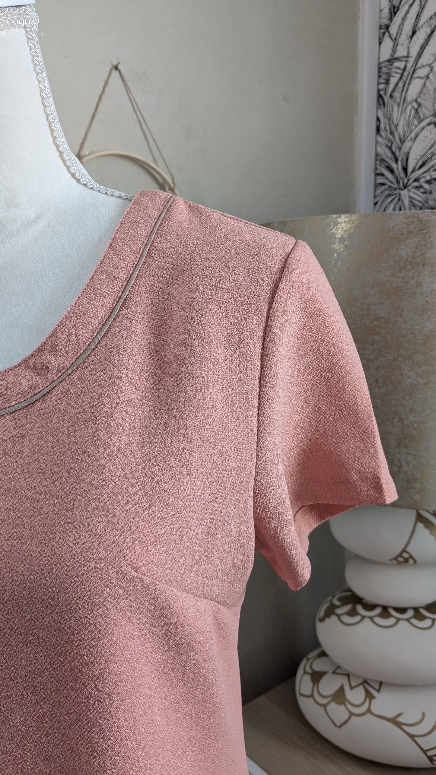 Robe rose tendre dentelle - Andy & Lucy - 40