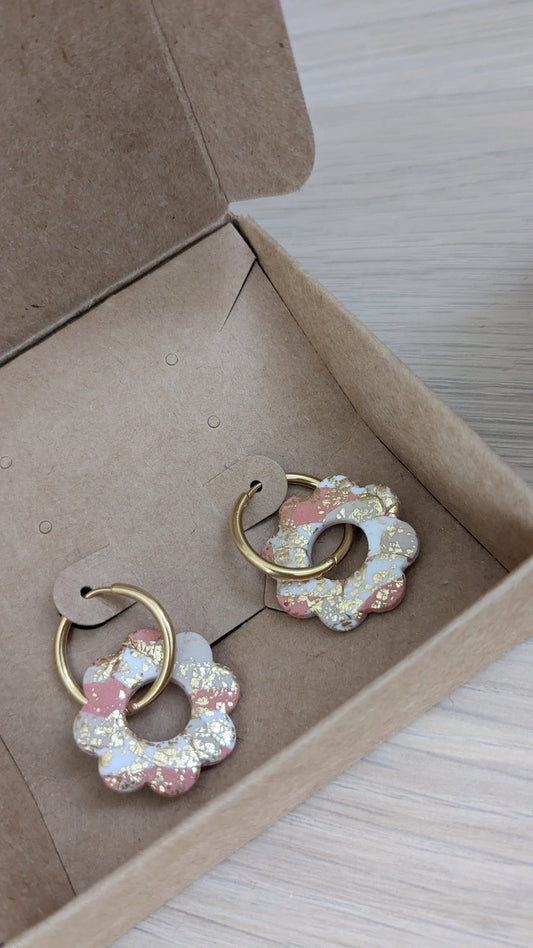 Bijoux Boucles d'oreilles fleurs marbrées - Création La Bouclette dorée - TU