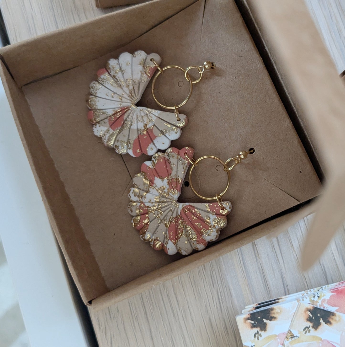 Bijoux Boucles d'oreilles rose poudré - Création La Bouclette dorée - TU