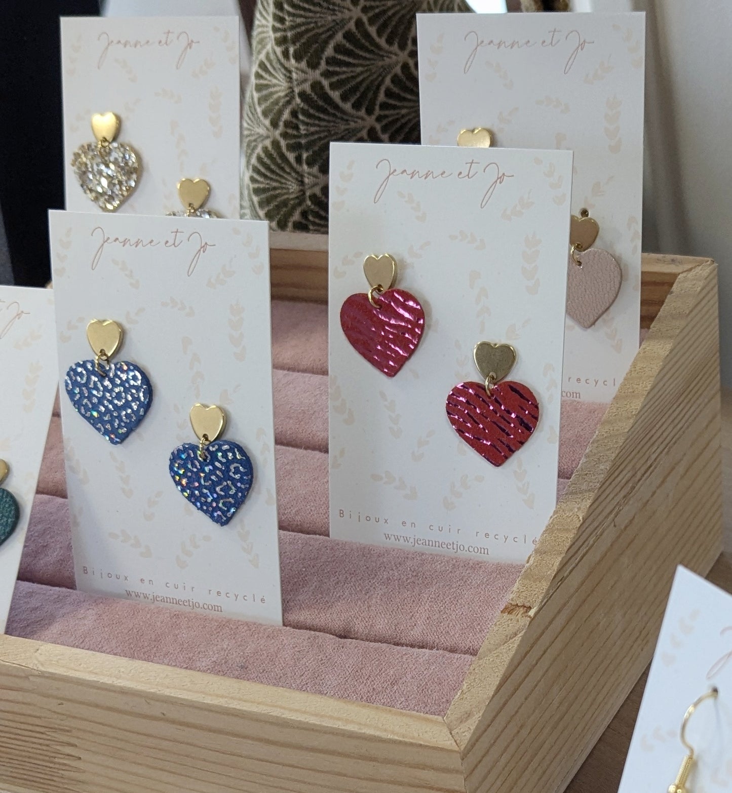 Bijoux Boucles d'oreilles cœur bleu nuit irisé - Création Jeanne et JO - TU