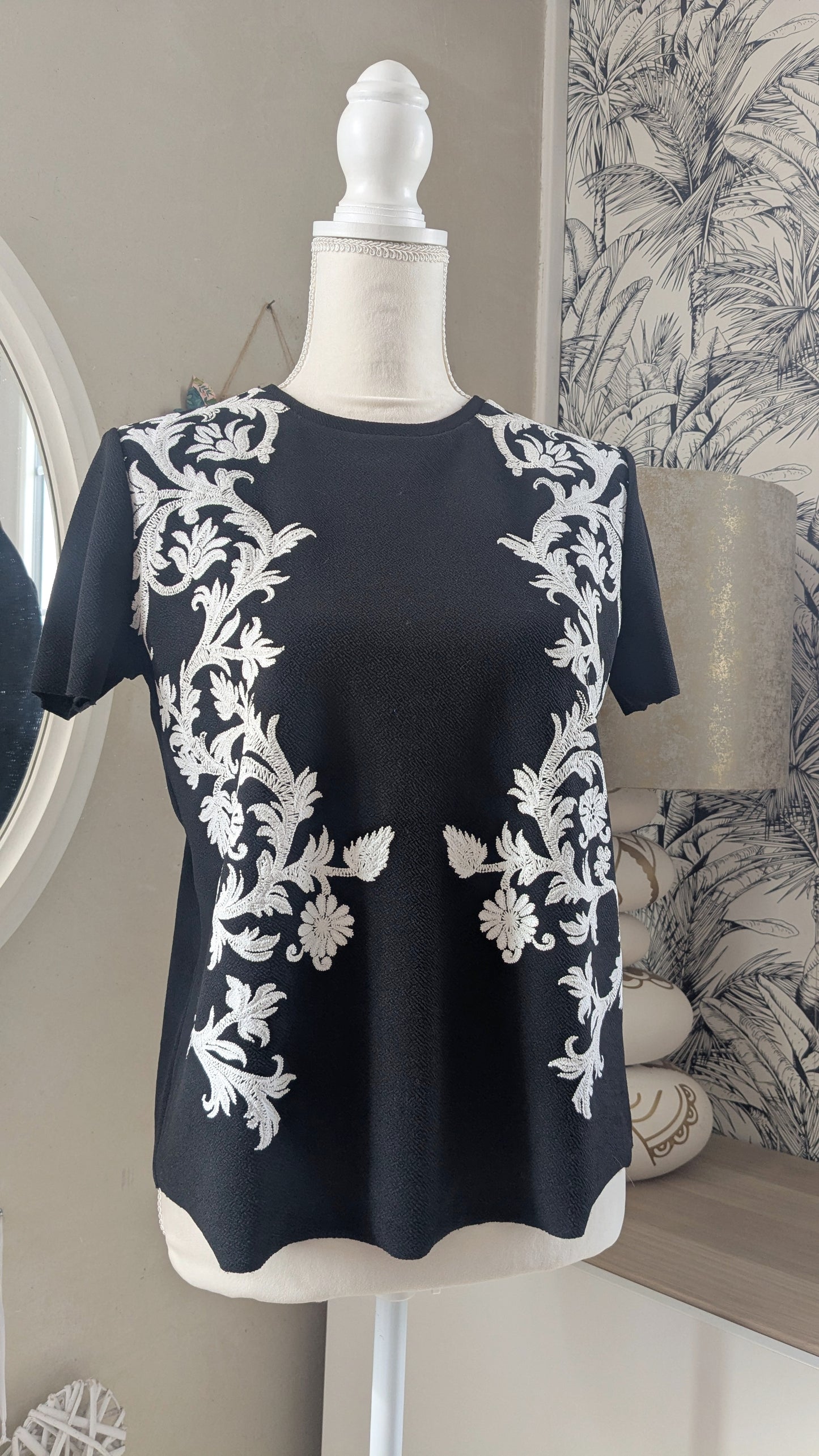 Blouse noire à broderies - Zara - 38