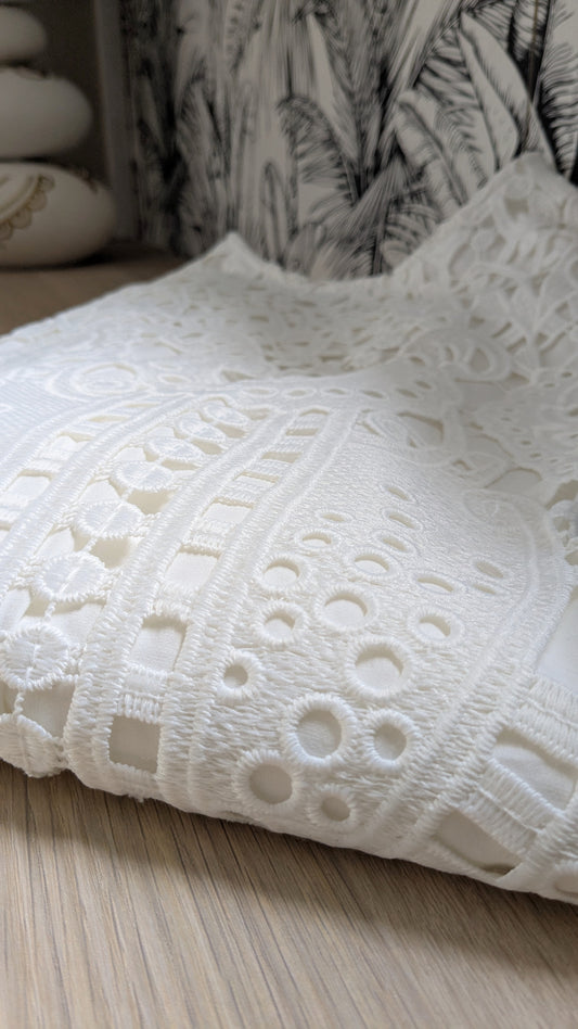 Robe blanche broderies anglaises - Mademoiselle R - 36