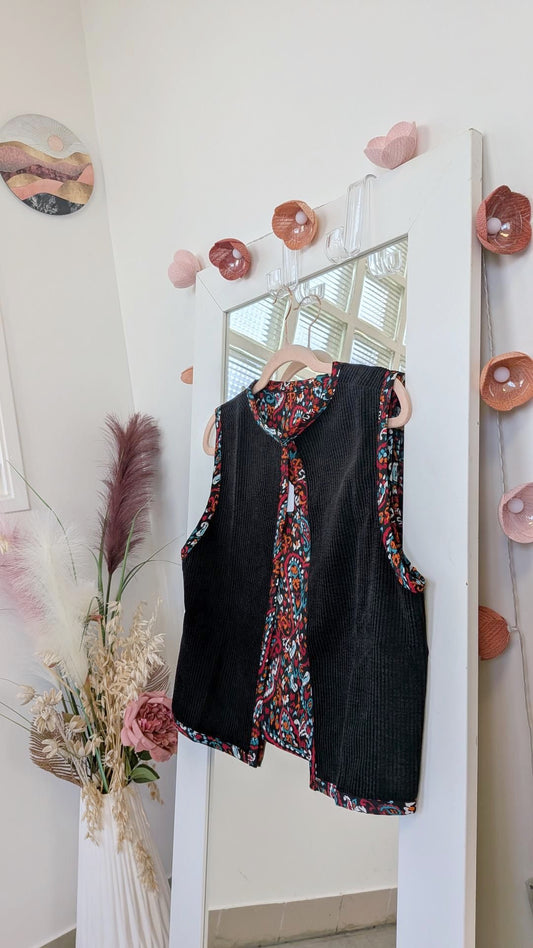 Gilet sans manches noir et fleuri - Boutique indépendante - TU