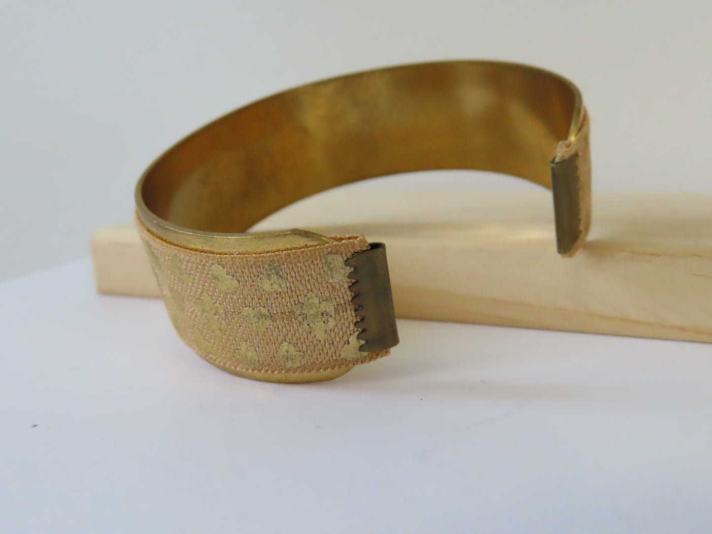 Bijoux Neuf Bracelet manchette cœur doré - Création nantaise Kalisaya - TU