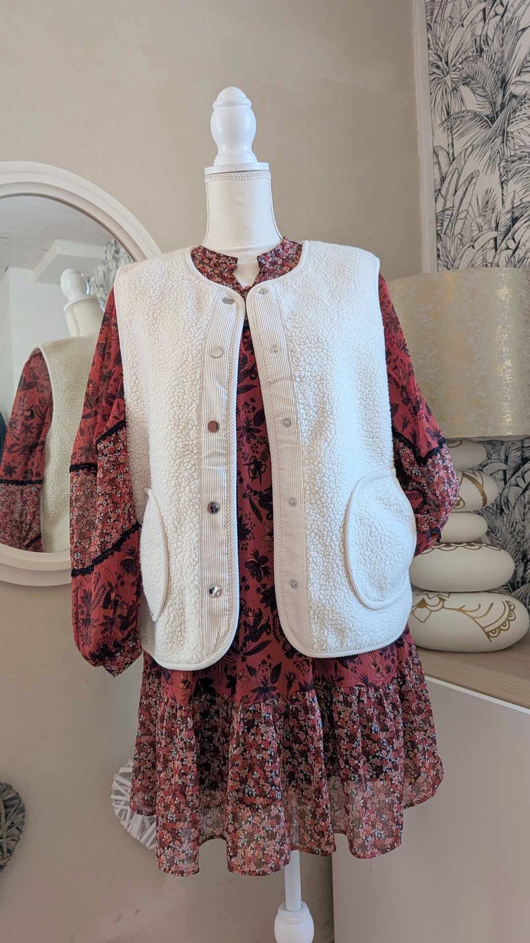 Robe courte rouge à motifs - ZARA - 40