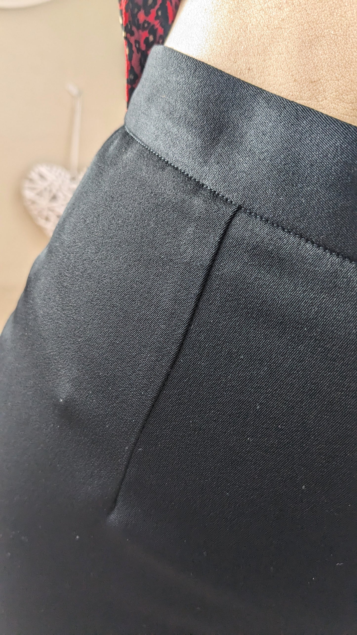 Jupe crayon noire - Claude de Saivre - 38