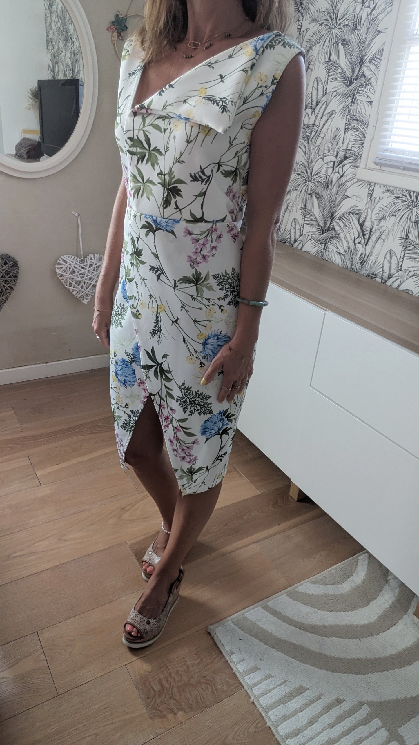 Neuve robe fleurie asymétrique - Asos - 36