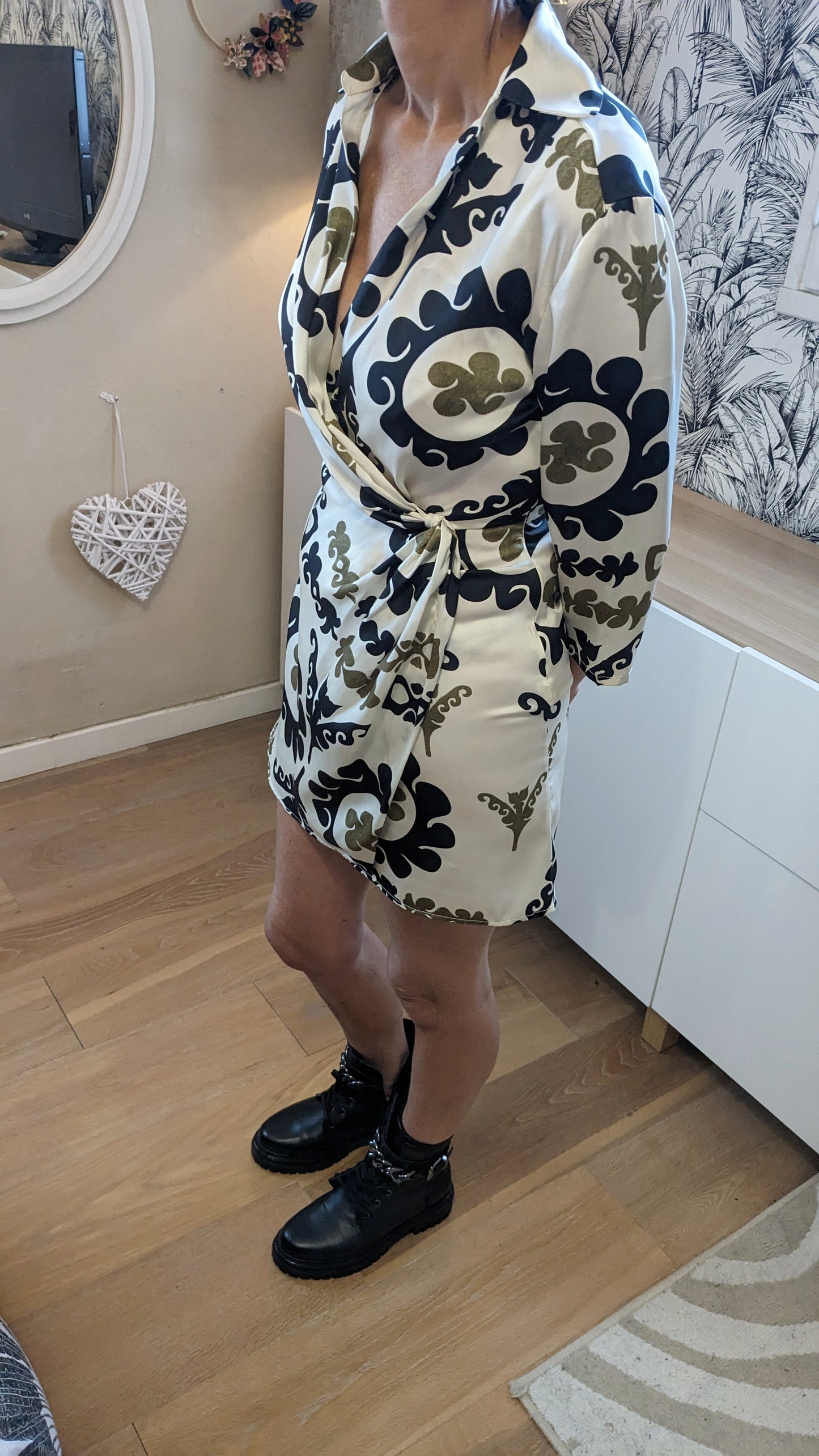 Neuf Robe satinée croisée - Mango - 36