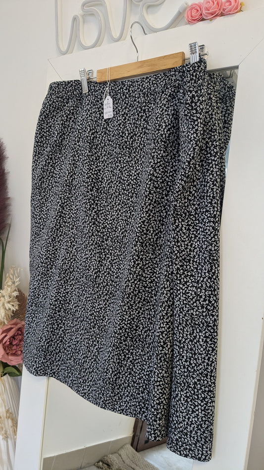 Jupe midi fleurie - Boutique indépendante - 46