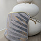 Pochette thème feuillage gris doré  - Création Sab'bobine - TU