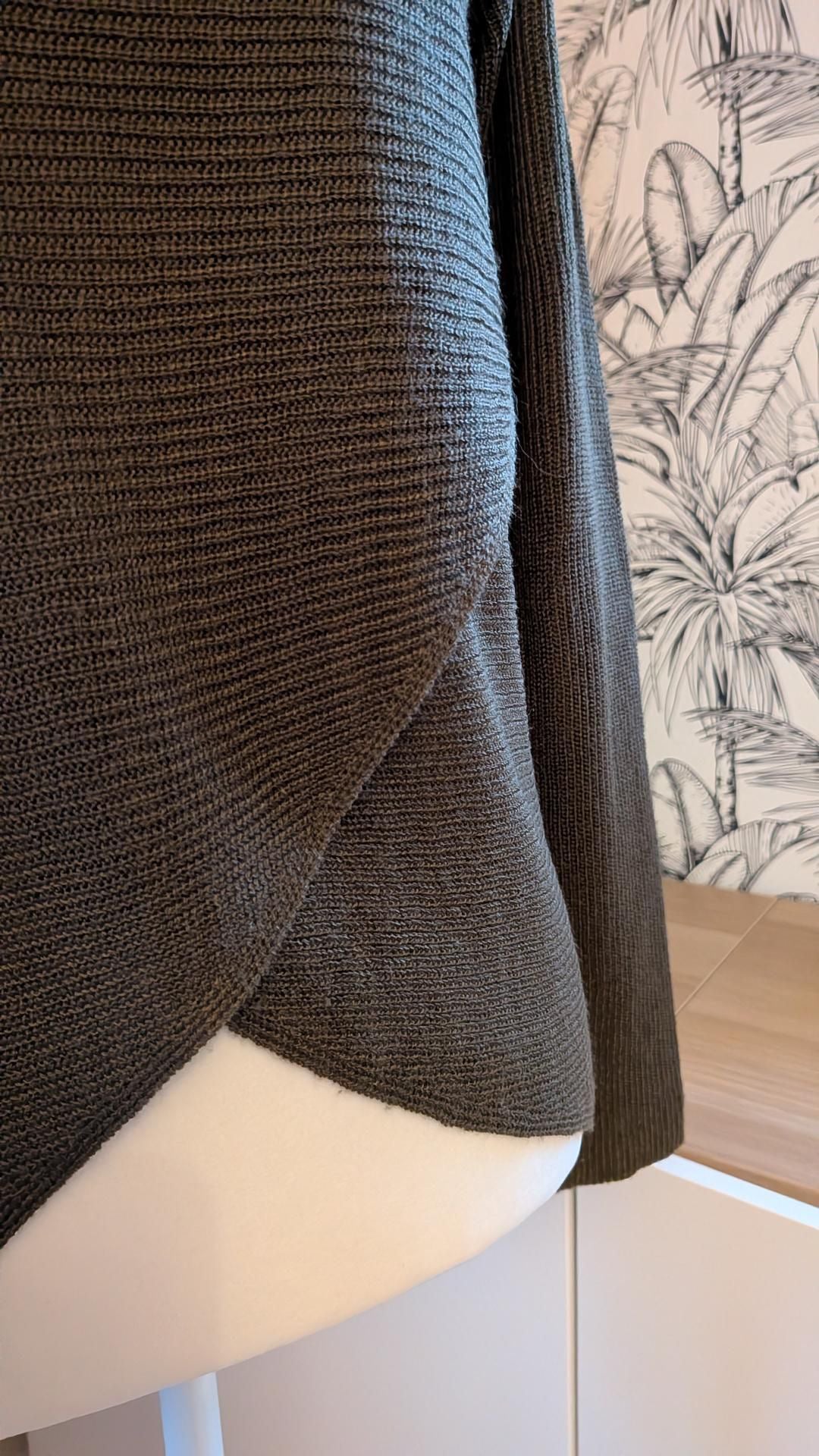 Pull kaki asymétrique - Mango - 36