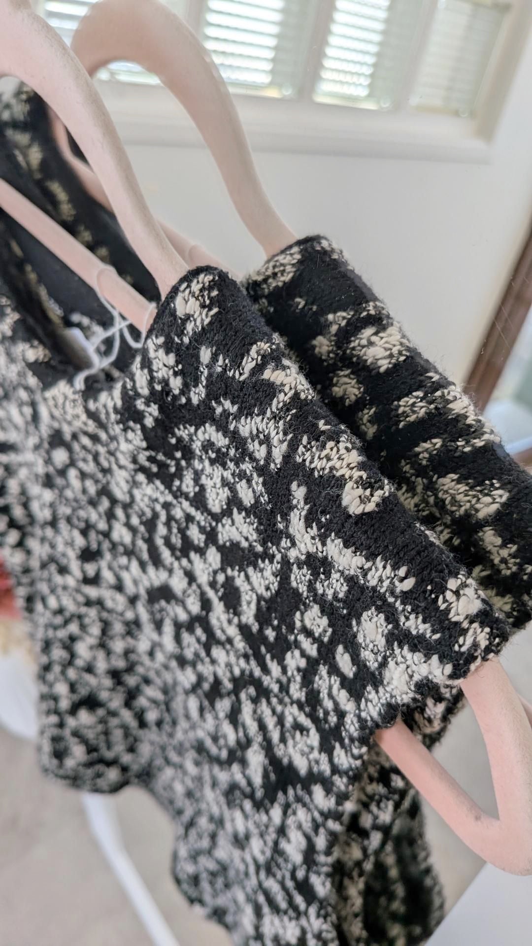 Pull sans manches bicolore noir/blanc - Boutique indépendante - 34