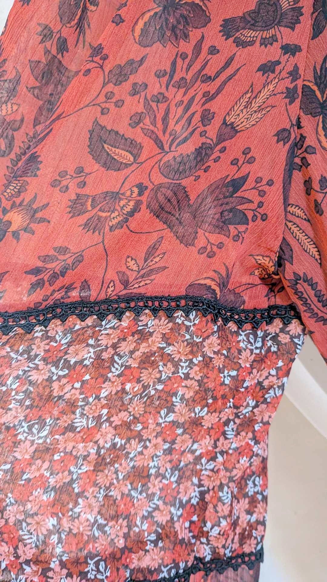 Robe courte rouge à motifs - ZARA - 40