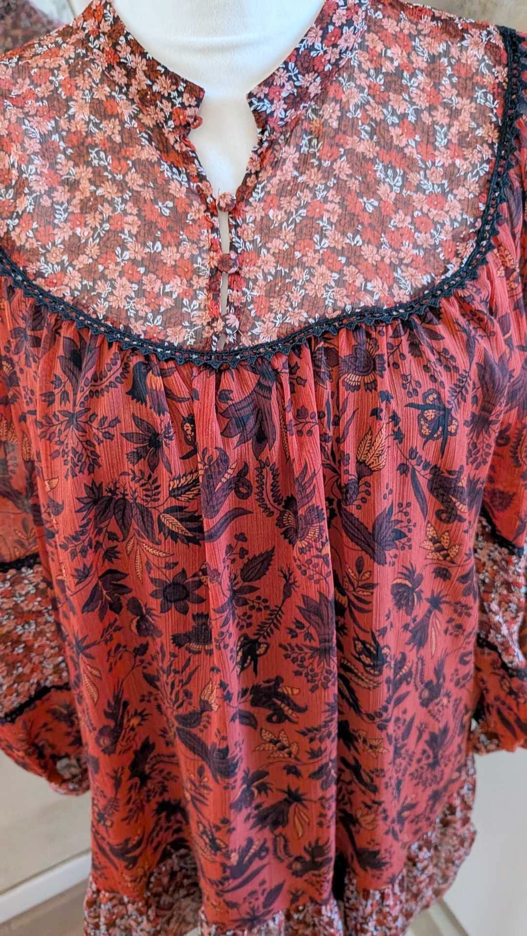 Robe courte rouge à motifs - ZARA - 40