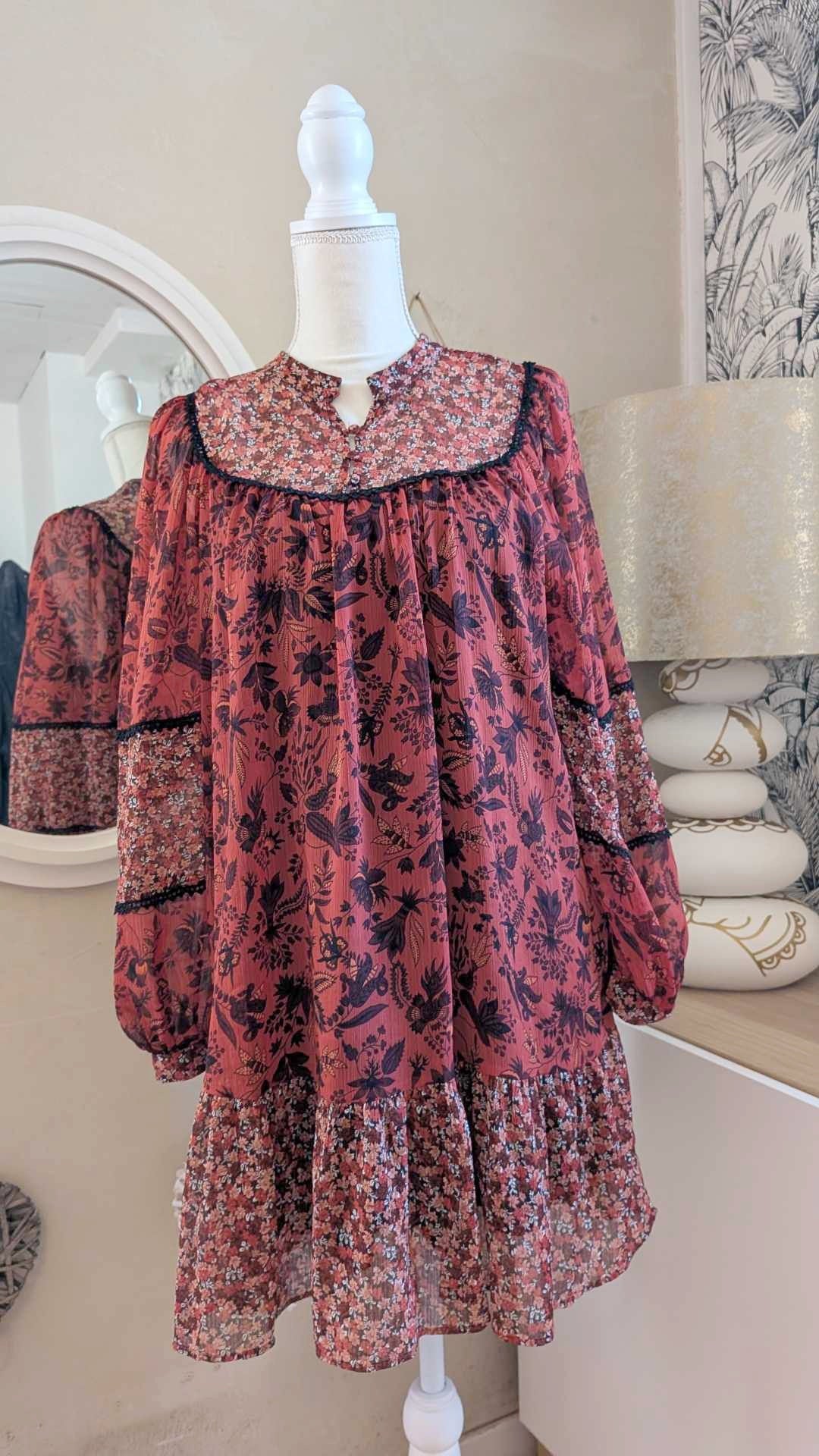 Robe courte rouge à motifs - ZARA - 40