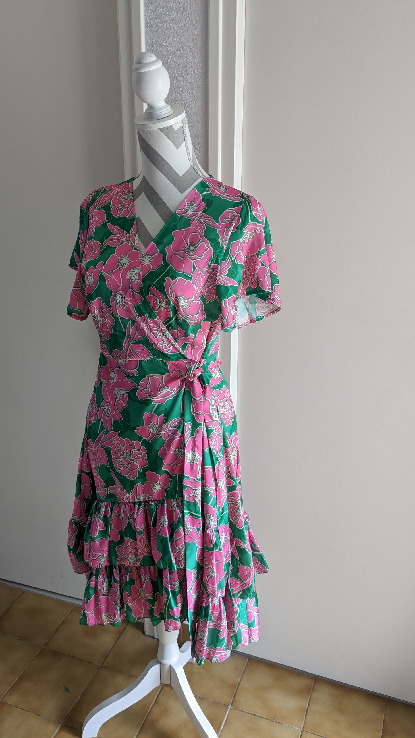 Neuve robe portefeuille fleurie - Wodemaya - 38