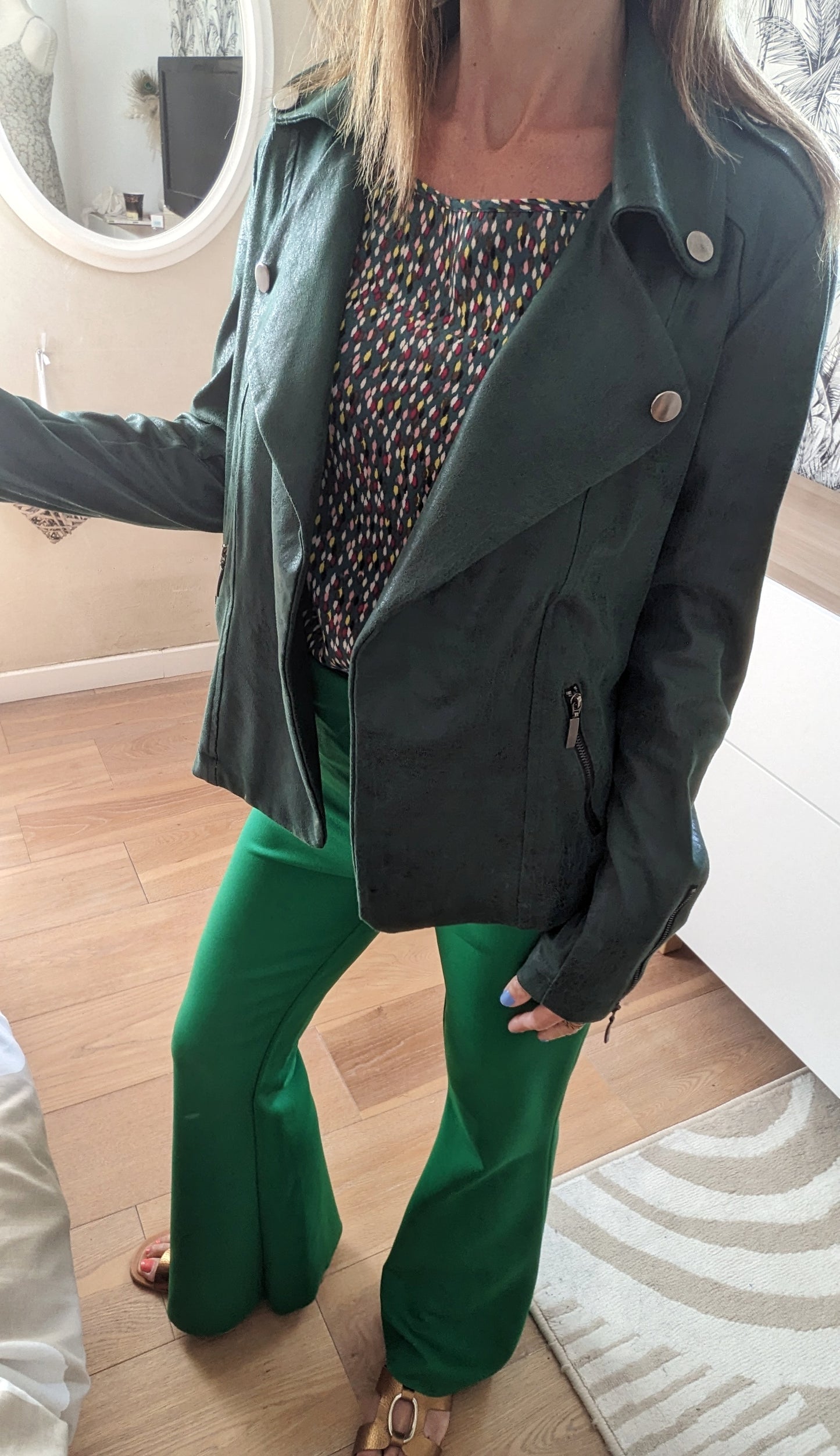 Neuf Pantalon évasé vert - Made in Italy - 34/36