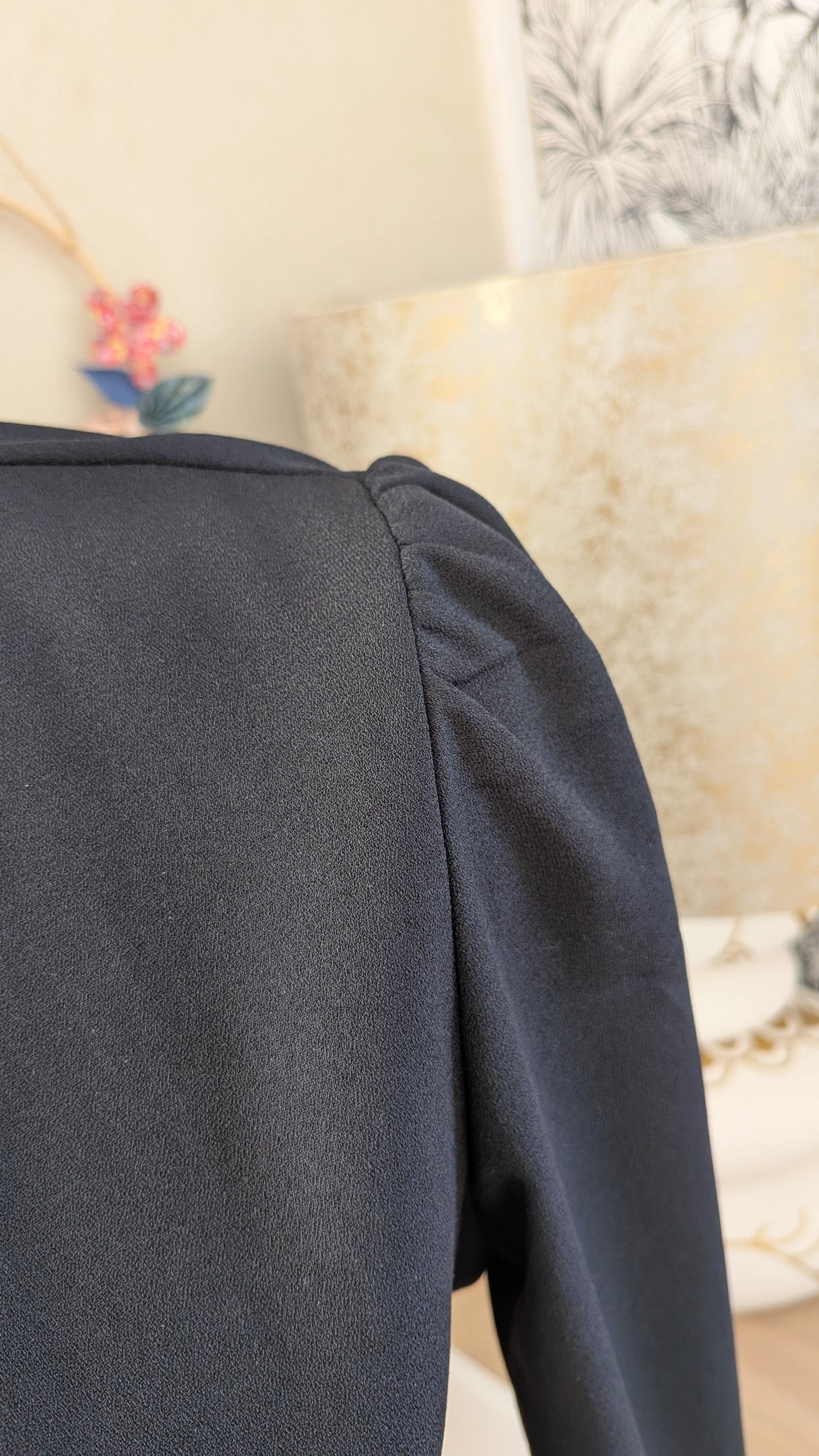 Robe noir croisée à volants - Stradivarius - 36