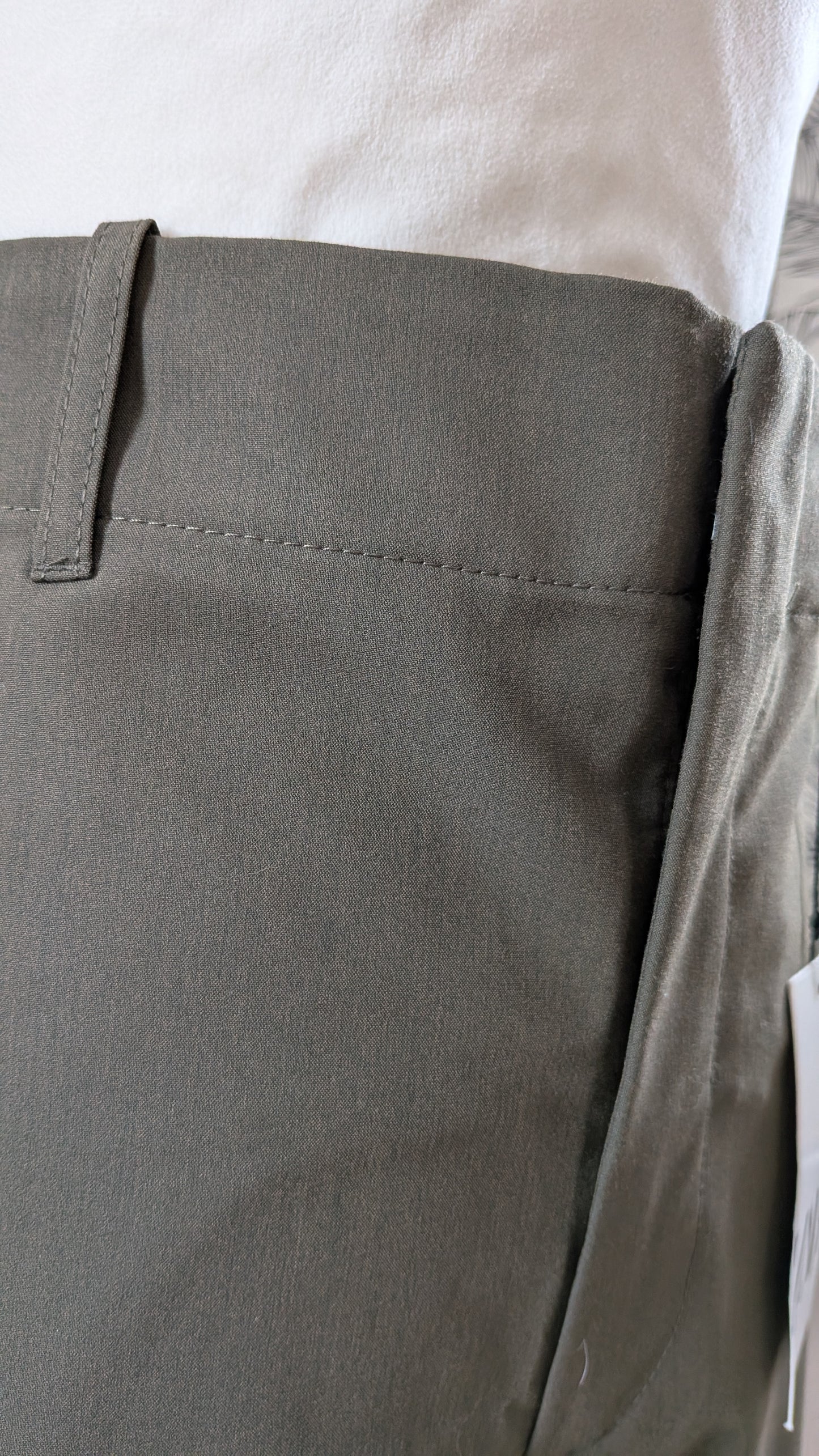 Neuf Pantalon kaki - Zara - 44
